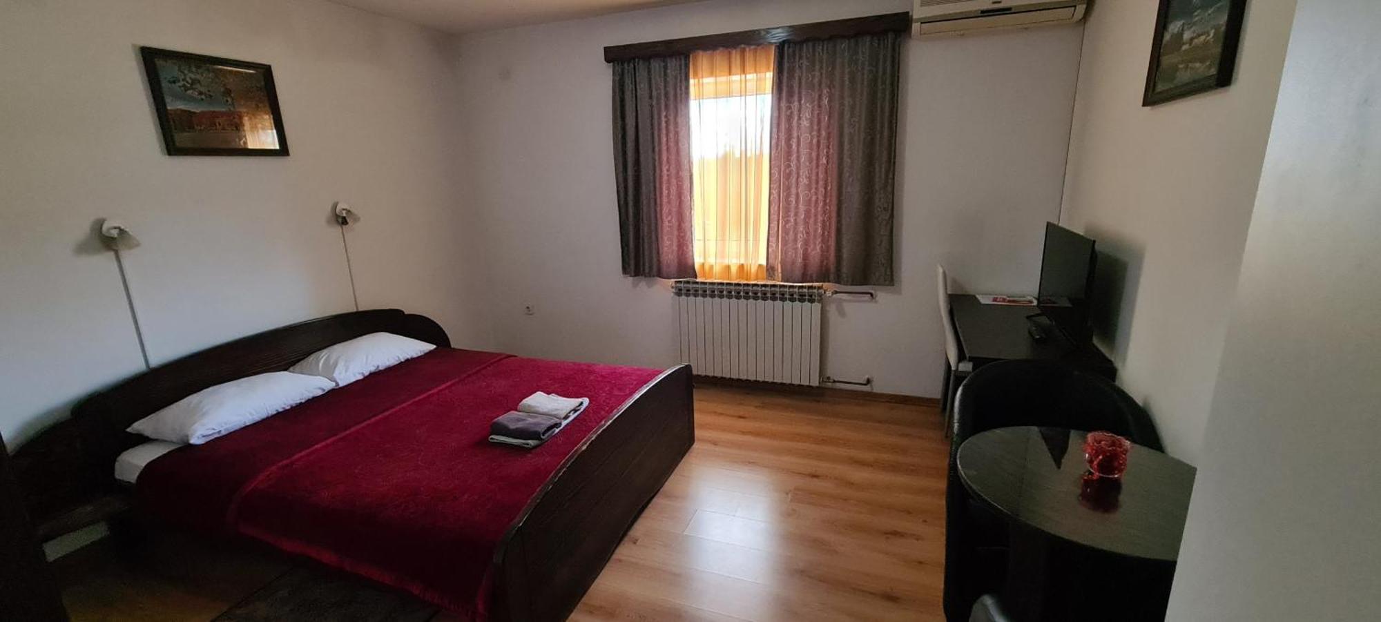 Guesthouse Kod Mosta Karlovac Exteriér fotografie