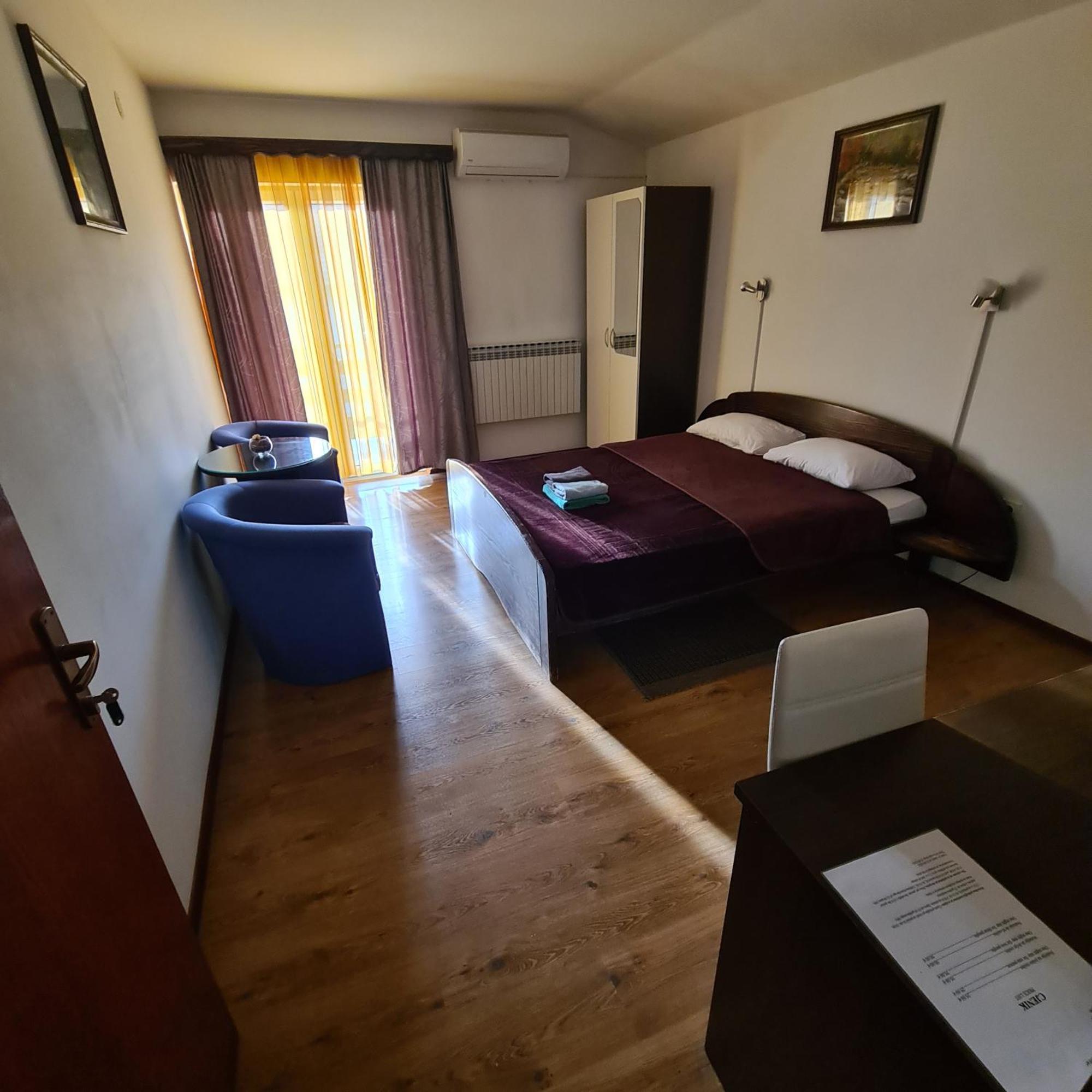 Guesthouse Kod Mosta Karlovac Exteriér fotografie