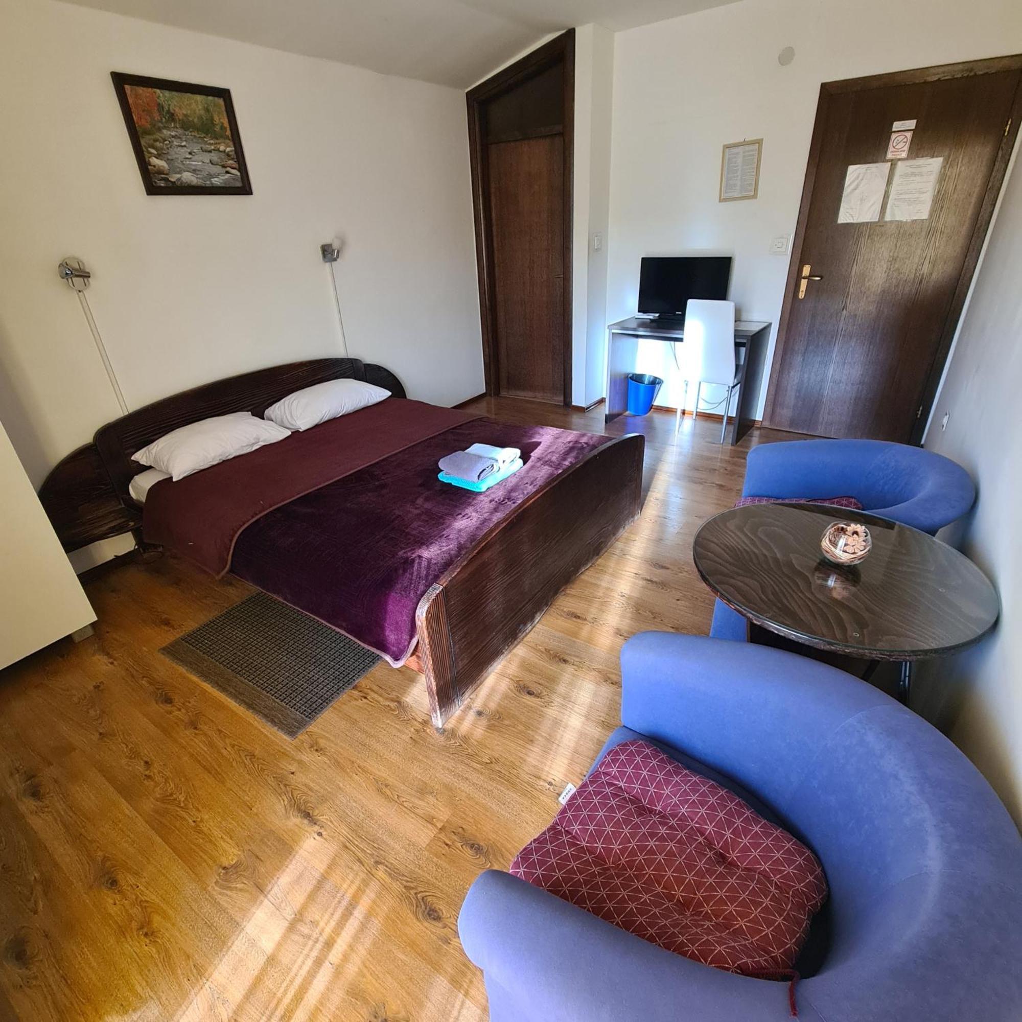 Guesthouse Kod Mosta Karlovac Exteriér fotografie