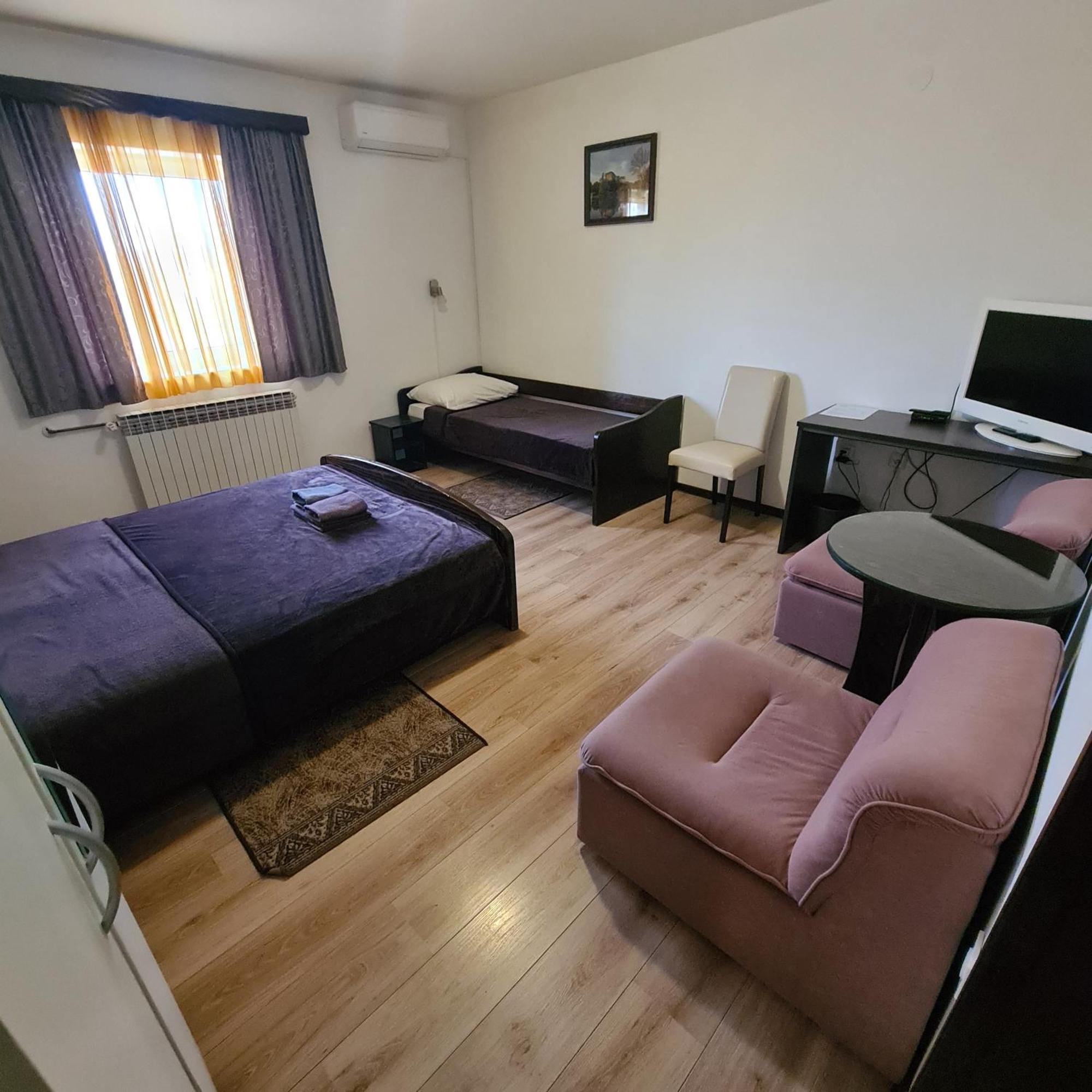 Guesthouse Kod Mosta Karlovac Exteriér fotografie